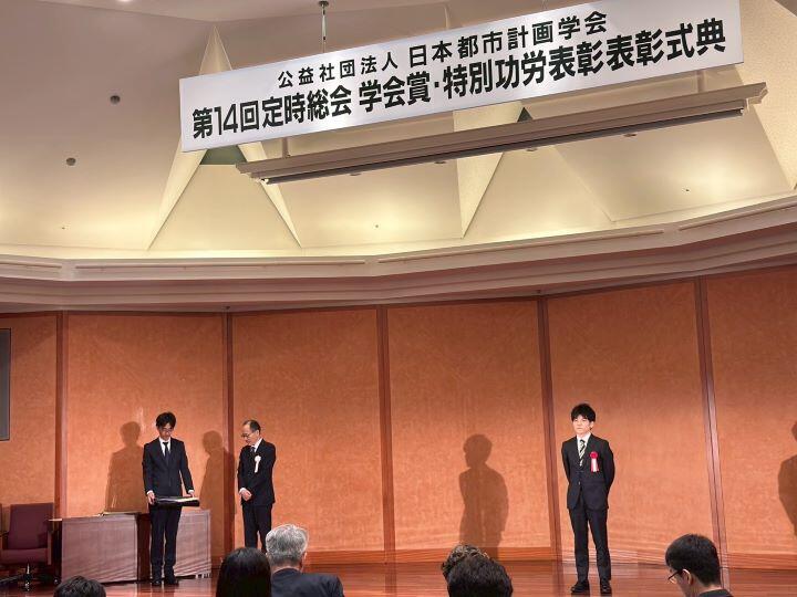LINE_ALBUM_都市計画学会表彰式（ムラ登壇）_250616_2.jpg